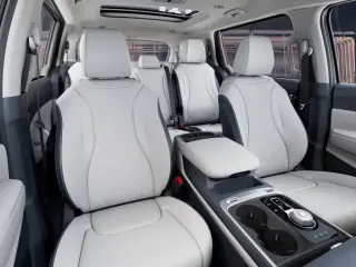 2026 Kia Carnival Hybrid