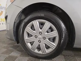 2023 Kia Rio 5-Door
