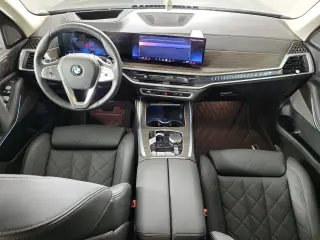 2026 BMW X7