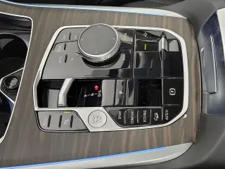 2026 BMW X7
