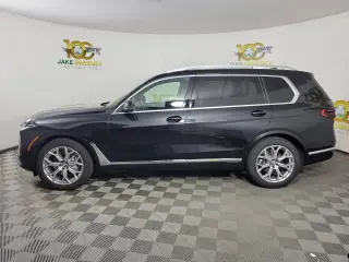 2026 BMW X7