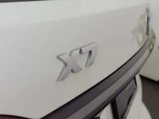 2026 BMW X7