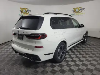 2026 BMW X7