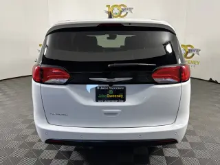 2026 Chrysler Voyager