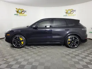 2022 Porsche Cayenne