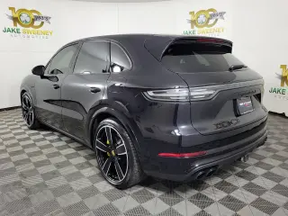 2022 Porsche Cayenne