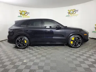 2022 Porsche Cayenne
