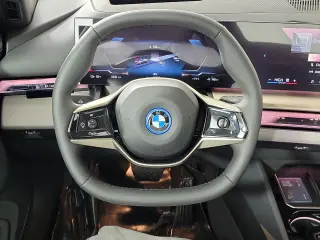 2026 BMW i5