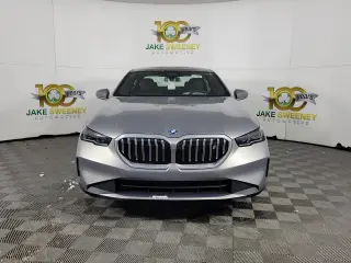 2026 BMW i5