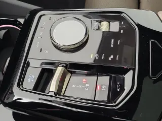 2026 BMW i5