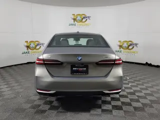 2026 BMW i5