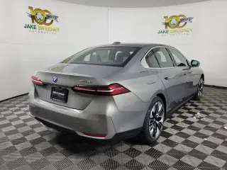 2026 BMW i5