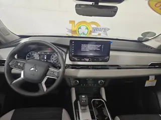 2026 Mitsubishi Outlander