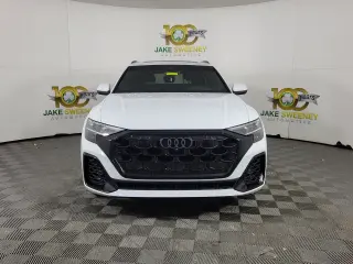 2026 Audi Q8