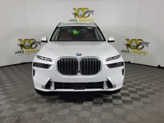 2026 BMW X7