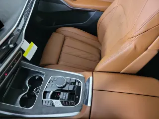 2026 BMW X7
