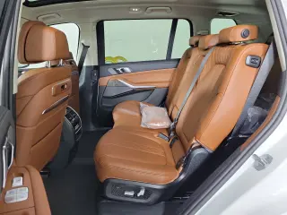 2026 BMW X7