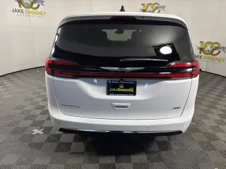 2026 Chrysler Pacifica