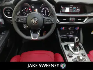 2022 Alfa Romeo Stelvio