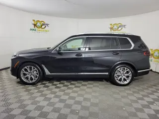 2026 BMW X7