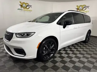 2026 Chrysler Pacifica