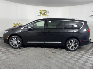 2026 Chrysler Pacifica