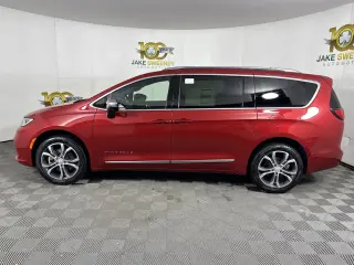 2026 Chrysler Pacifica