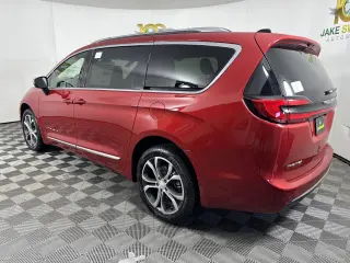 2026 Chrysler Pacifica