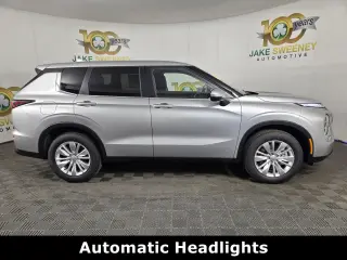 2026 Mitsubishi Outlander