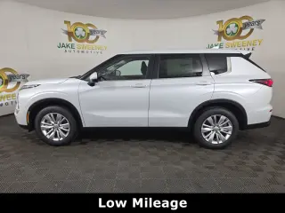 2026 Mitsubishi Outlander