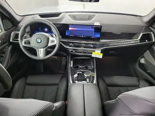 2026 BMW X7