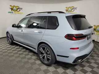 2026 BMW X7