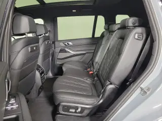 2026 BMW X7