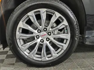 2024 GMC Yukon