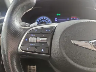 2023 Genesis G70