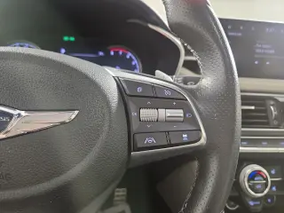 2023 Genesis G70