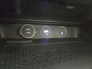 2023 Genesis G70