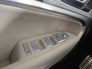 2023 Genesis G70