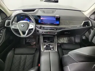 2024 BMW X7