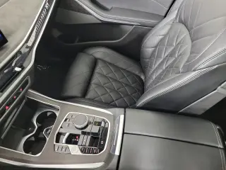 2024 BMW X7