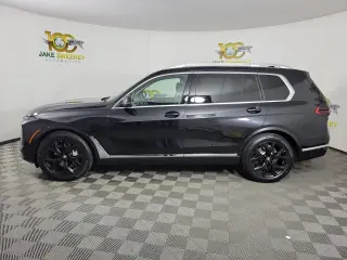 2024 BMW X7