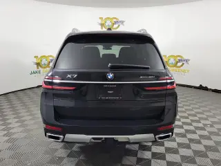 2024 BMW X7