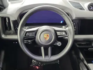 2024 Porsche Cayenne