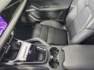 2024 Porsche Cayenne