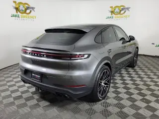 2024 Porsche Cayenne