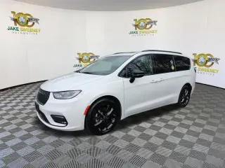 2025 Chrysler Pacifica