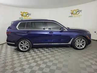 2024 BMW X7