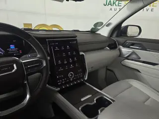 2025 GMC Acadia