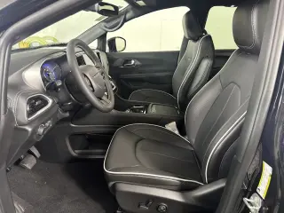 2027 Chrysler Pacifica