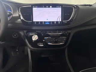 2027 Chrysler Pacifica